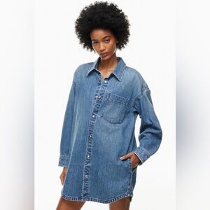 WORN ONCE - Aritzia Denim Forum Maya Dress - Colour -5 yr kiss wash - Size XS